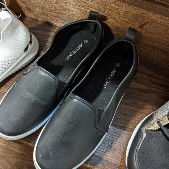 Brand new , never worn 3 pairs of slip on runners Size 9 - Picture 3 of 7